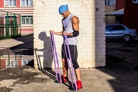 德扑河牌：阻挡张在防守端的核心价值。（德州扑克河牌阶段：阻断牌在防守策略中的关键作用）